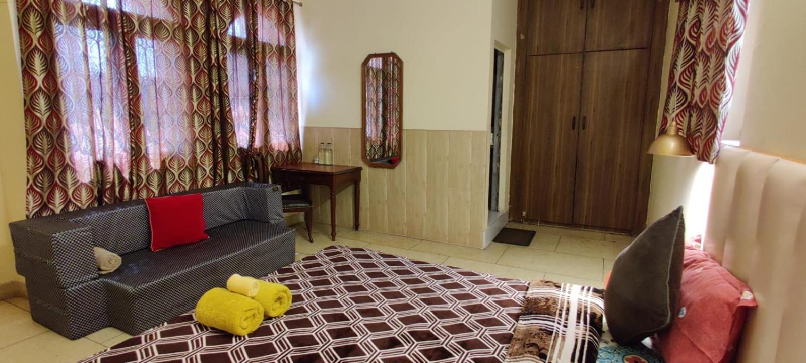 הרידוואר Uvs Homestay מראה חיצוני תמונה